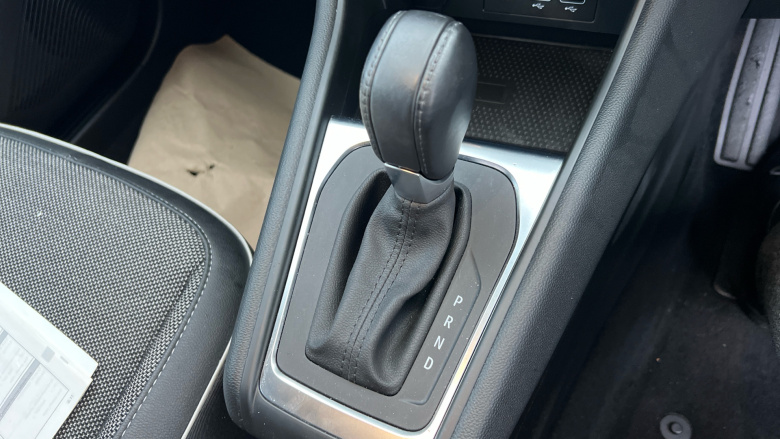 Renault Captur 1.3 TCE 130 S Edition 5dr EDC Petrol Hatchback